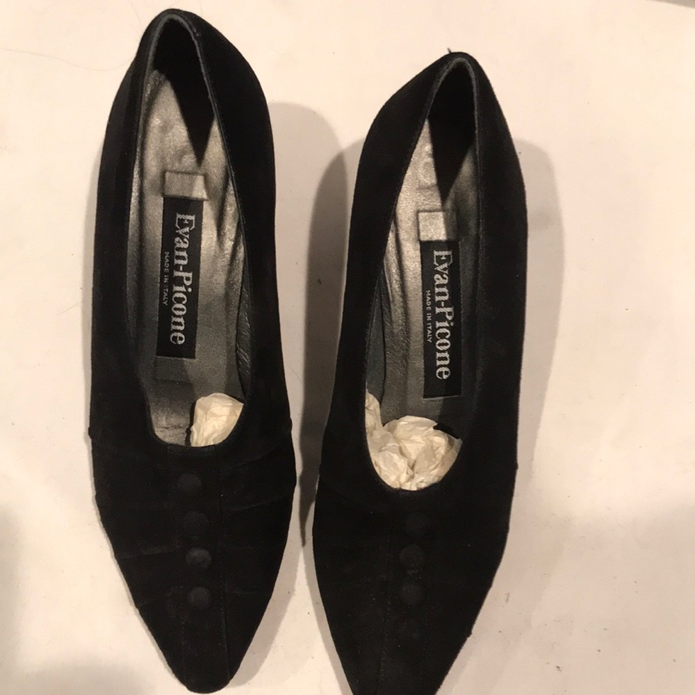 Evan Picone made in Italy black suede size 5 1/2 M